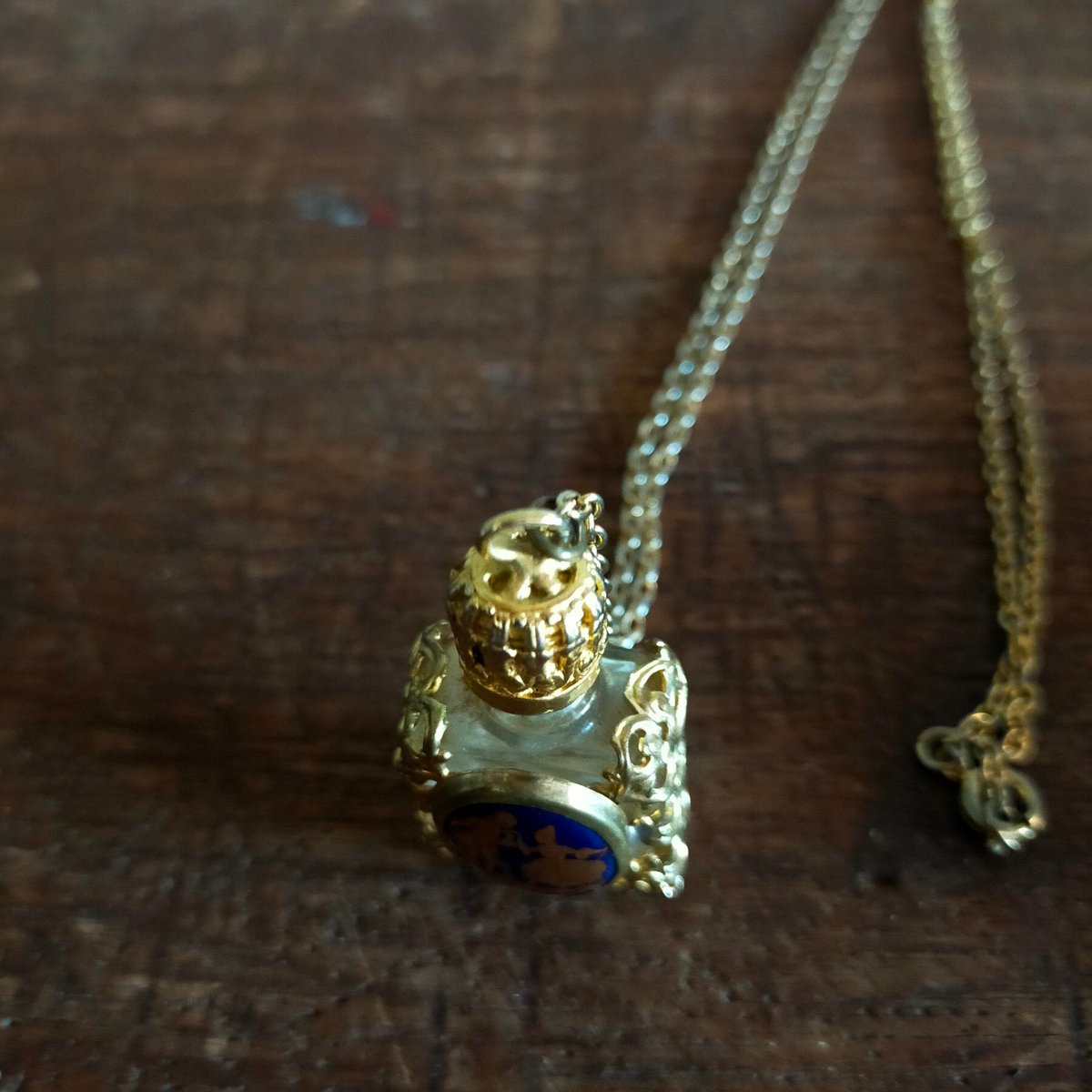ミニチュア香水瓶のネックレス | 生活骨董の店 dadatools.