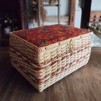 花柄の裁縫箱／持ち手無し