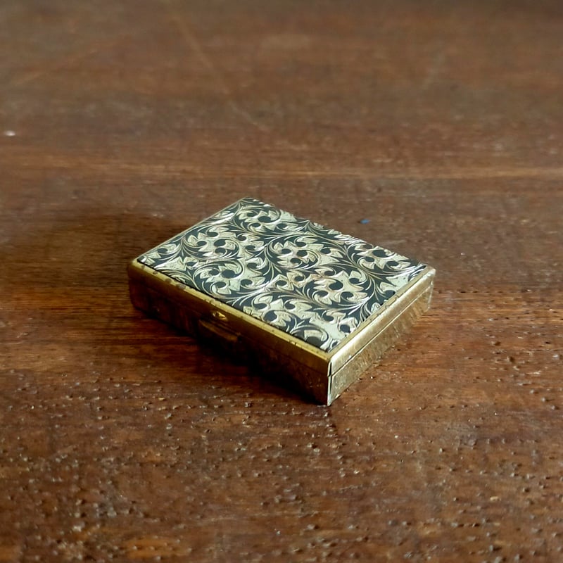 昔のコンタクト入れ | 生活骨董の店 dadatools.