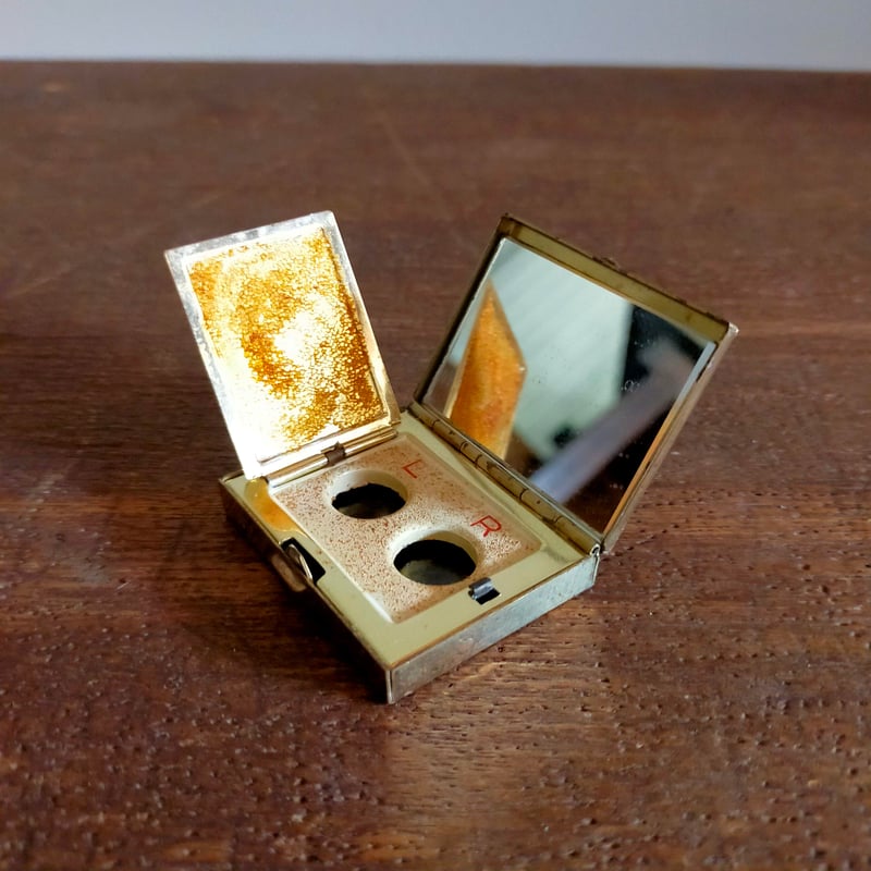 昔のコンタクト入れ | 生活骨董の店 dadatools.