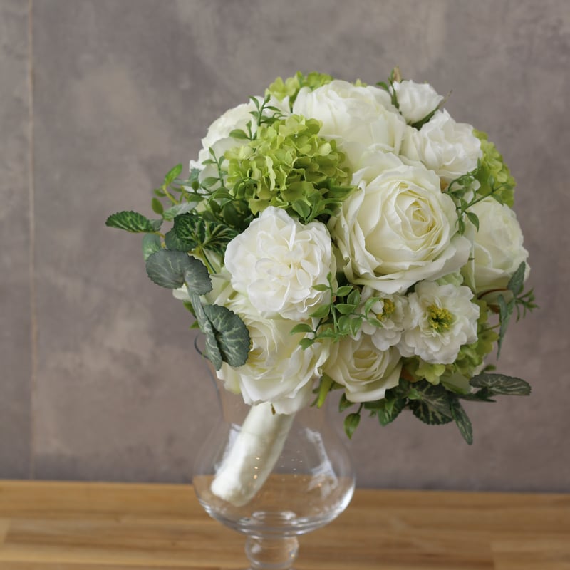 Artificial flower bouquet｜白とグリーンのアーティフィシャル