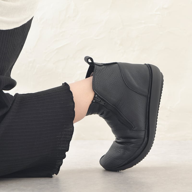 履いたそばからなじむドライビングブーツ ブラック | 外反母趾でも痛く