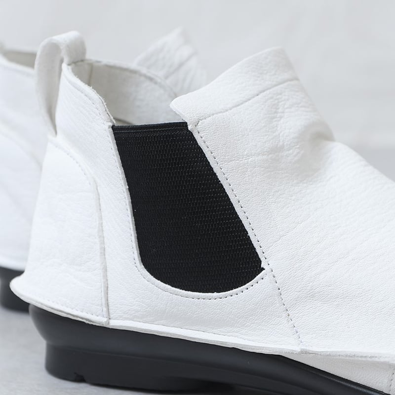 履いたそばからなじむサイドゴアブーツ ホワイト | 外反母趾でも