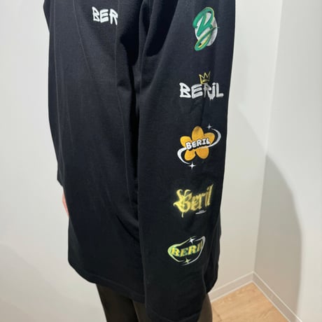 BerilロゴロングスリーブTシャツ