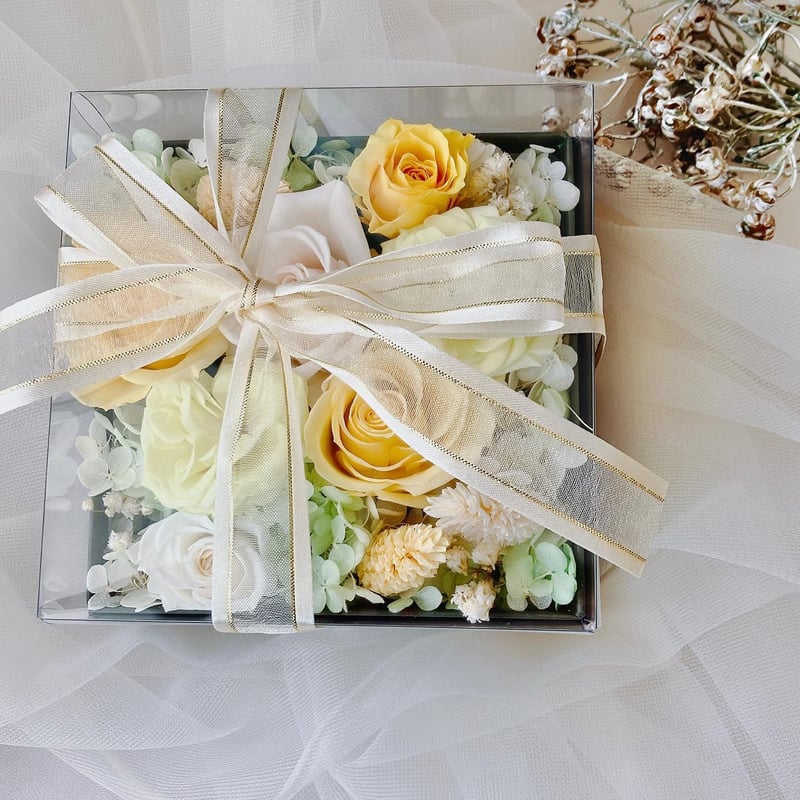 送料無料》フラワーアレンジメント＊ボックスアレンジ＊プリザーブド