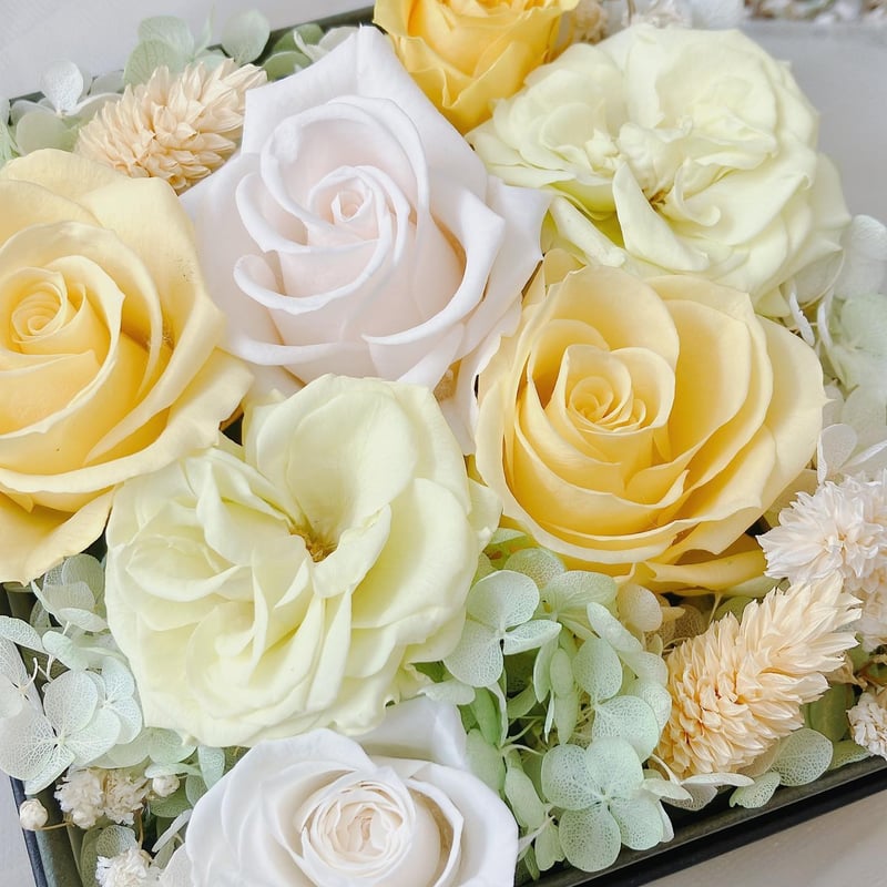 送料無料》フラワーアレンジメント＊ボックスアレンジ＊プリザーブド