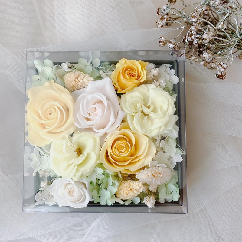 送料無料》フラワーアレンジメント＊ボックスアレンジ＊プリザーブド