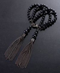 ball chain tassel three-strand bracelet (black)