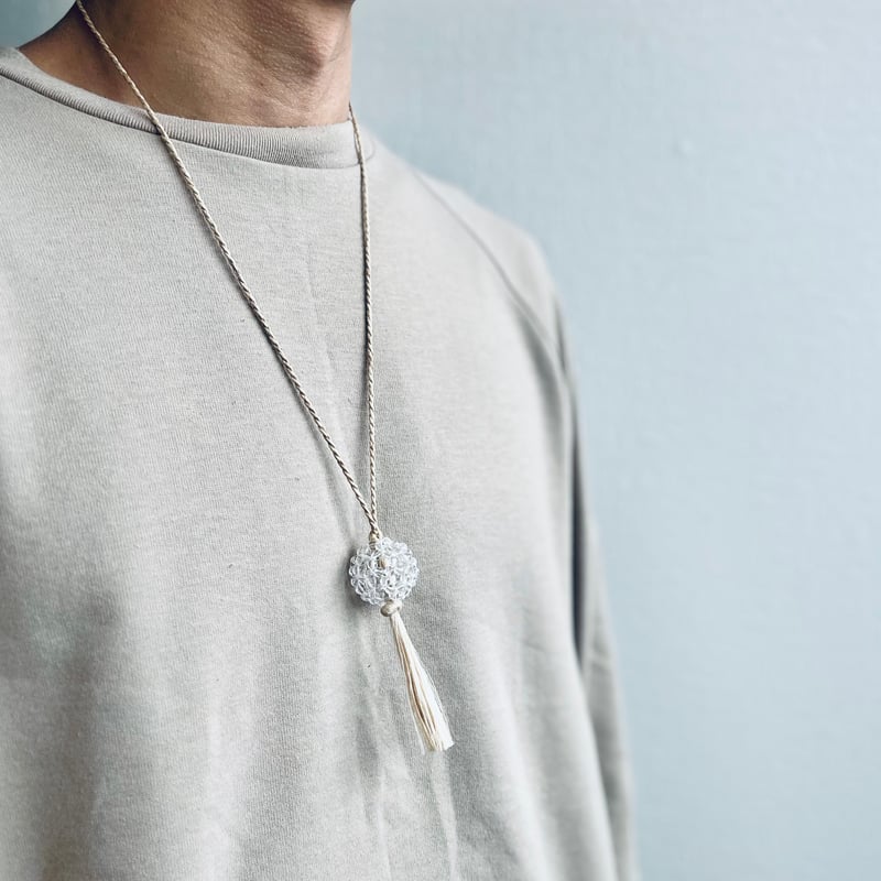 精麻とフラーレンの首飾り『え』(天然水晶4mm玉) | ケイこむ の 店