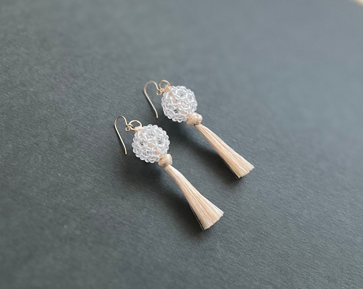 精麻とフラーレンの耳飾り (ピアス)(天然水晶) | ケイこむ の 店