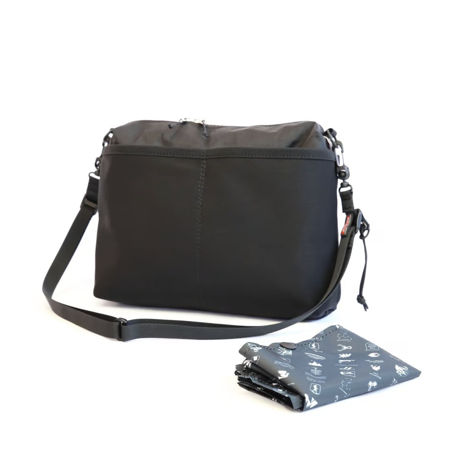 SAYAMA works | CRAZY JUicy | 山道具と喫茶 Eightdoor