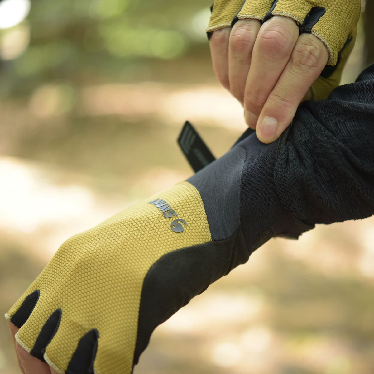 SWANY | Trekking Half Finger Glove (TR-701) | 山