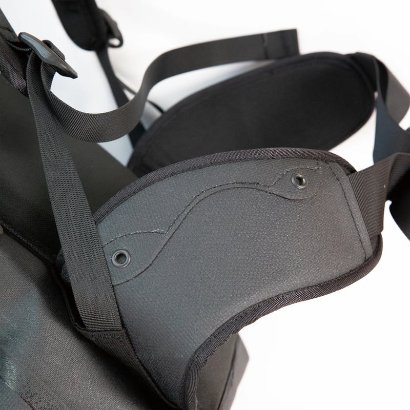 CRUX | AK57 | 山道具と喫茶 Eightdoor