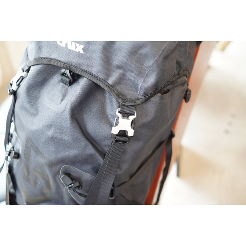CRUX | AK57 | 山道具と喫茶 Eightdoor