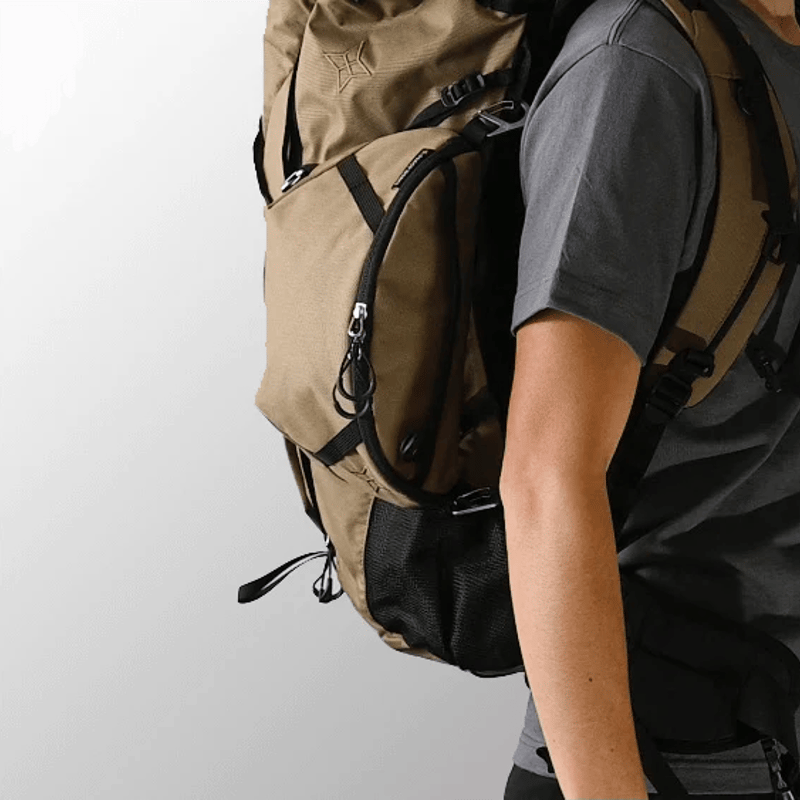 PAAGOWORKS | SWITCH M | 山道具と喫茶 Eightdoor