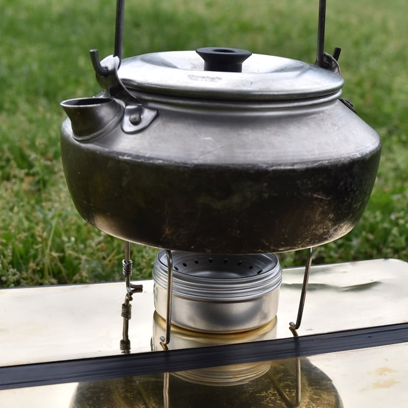 KALUGII | チタン五徳mini TG-3P | 山道具と喫茶 Eightdoor