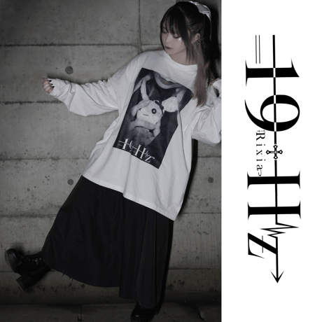 〈販売期間：2024/7/28~8/4終了〉【オーバーサイズ】19HzグラフィックロングTシャツ・ホワイト
