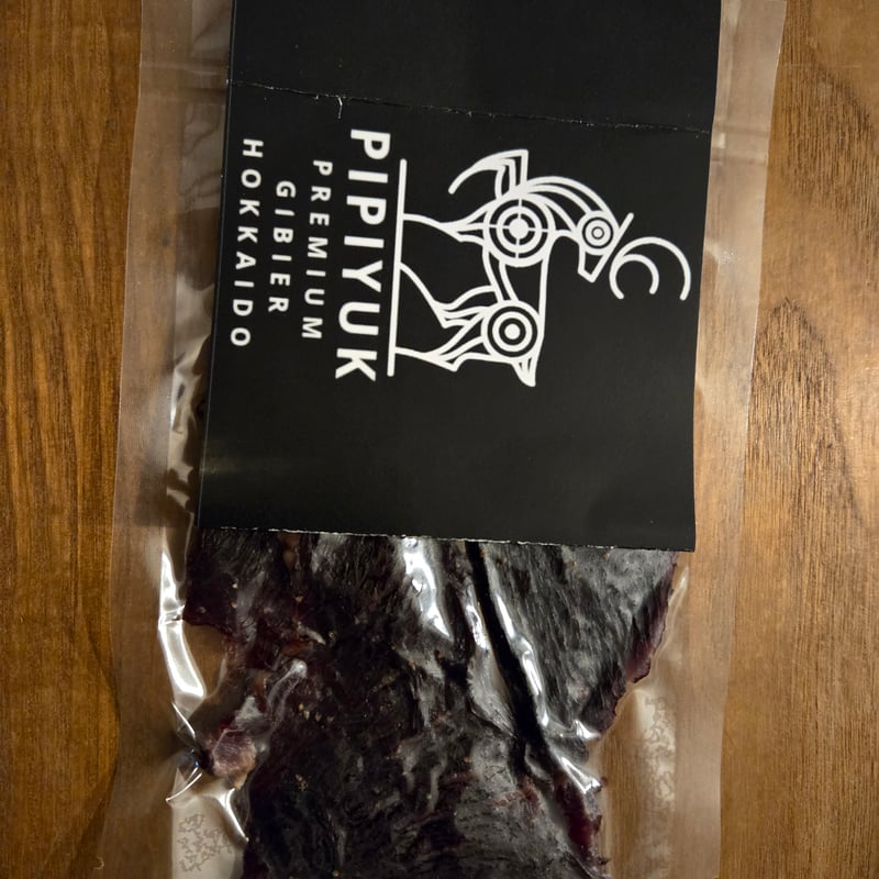 お酒の肴！しっとり柔らか！エゾ鹿スライスジャーキー | PIPIYUK