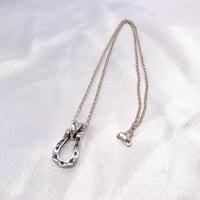 ホースシューペンダントヘッド　S／サファイア