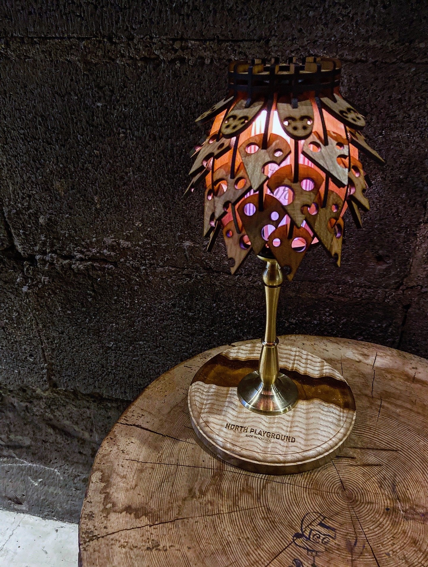 Brass Lamp Stand Resin Limited Edition | Live w