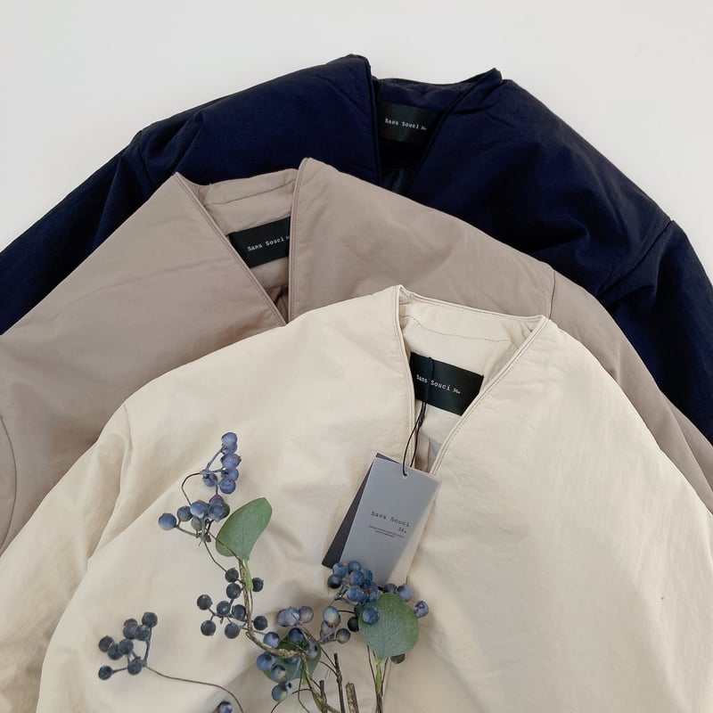 ◯ サンスーシ Sans Souci 34+ 撥水加工ステッチレス ノーカラーロング