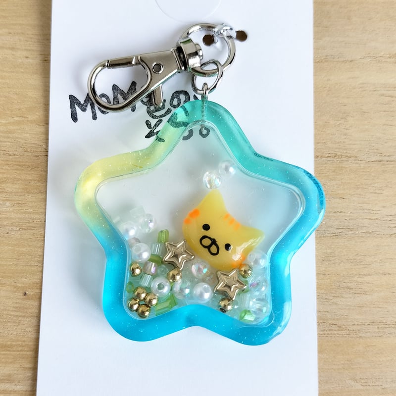レジン*シャカシャカキーホルダー/ネコ入り(茶トラ) | MoMo色 レジン*シャカシャカキーホルダー/ネコ入り(茶トラ) | MoMo色