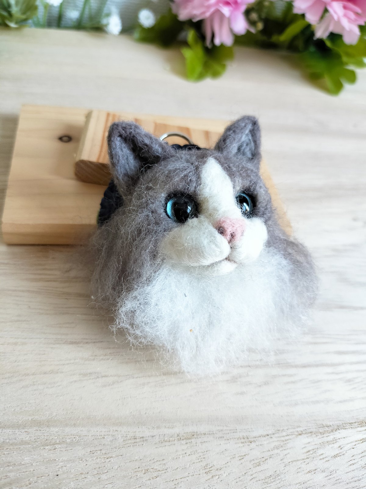 ネコのお顔キーホルダー(ラグドール・長毛) | MoMo色の、そら。／ネコ