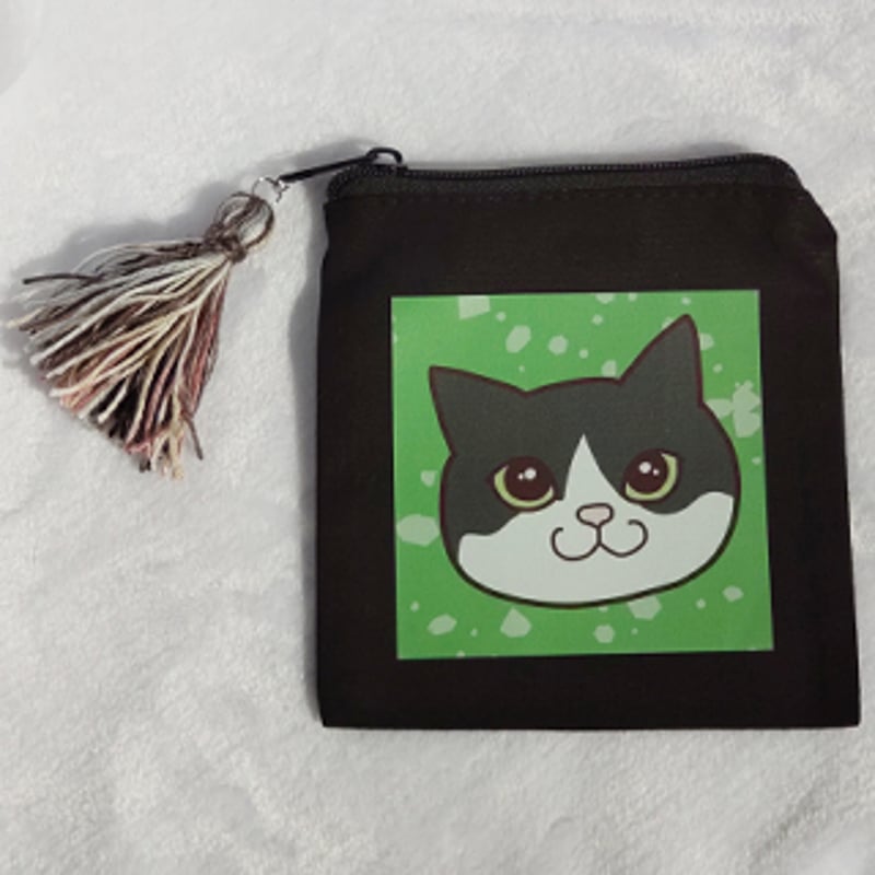 ネコ＊正方形ミニポーチ（ハチワレ） | MoMo色の、そら。／ネコ