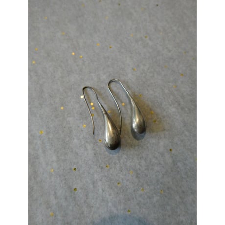 vintage silver teardrop pierces