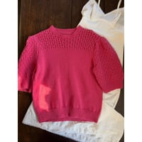 pink knit puff sleeve sweater