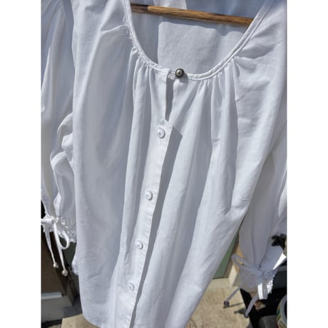 tyrolean blouse