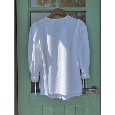 tyrolean blouse