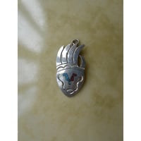 bear paw pendant top