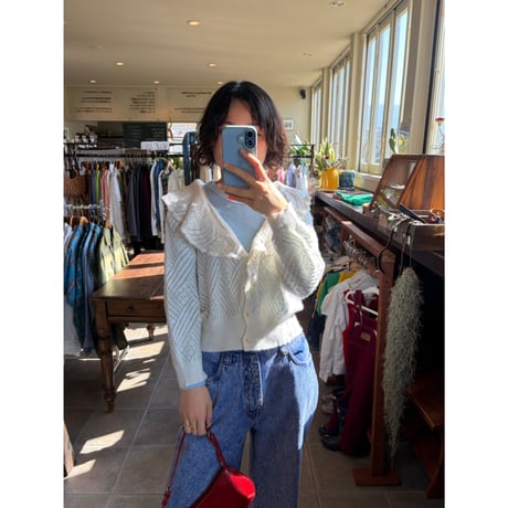 frill collar white knit cardigan