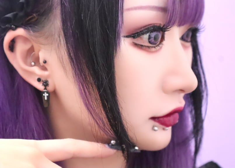 【大人気!】christiana hadjipapa☆ブラウンスパイダーピアス スパイダーピアス | Anmure