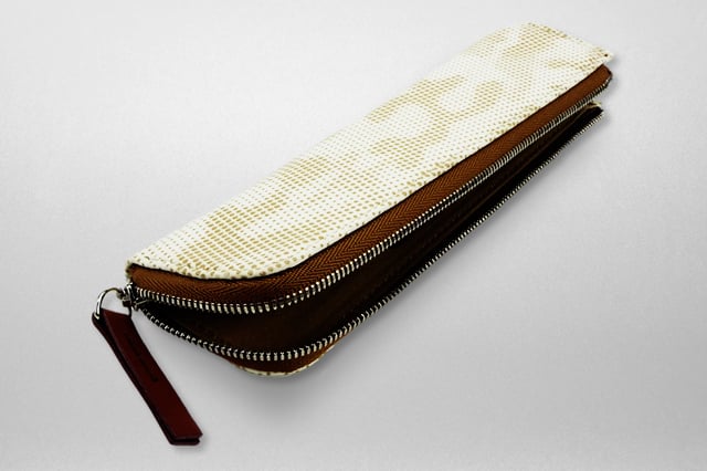 URUSHINASHIKA ペンケース【 霞（かすみ）柄 】 | URUSHINASHIKA