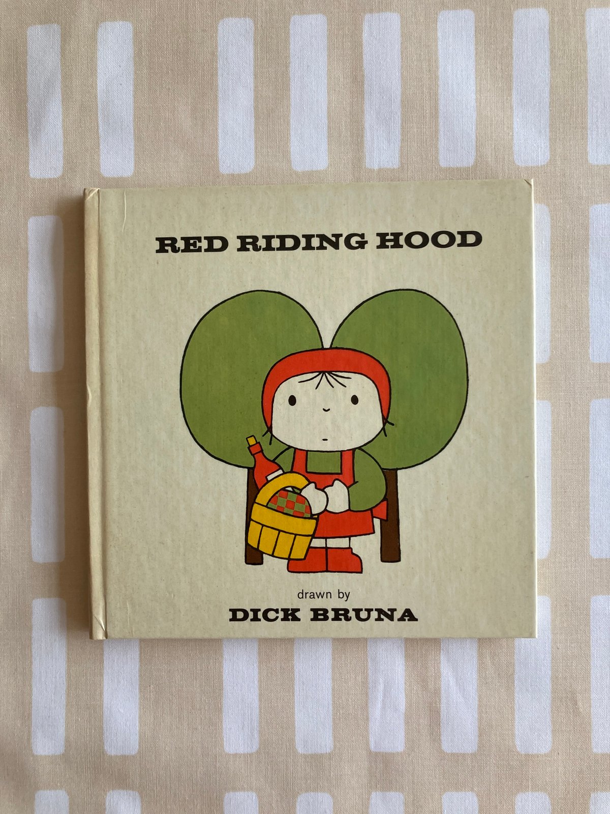 DICK BRUNA 「RED RIDING HOOD」 METHUEN ディック・ブルーナ