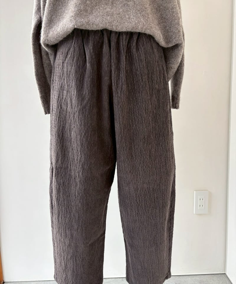 apuntob ｜コーデュロイ カーブパンツ | gré