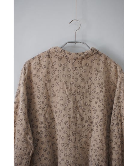 uzu beige shirt