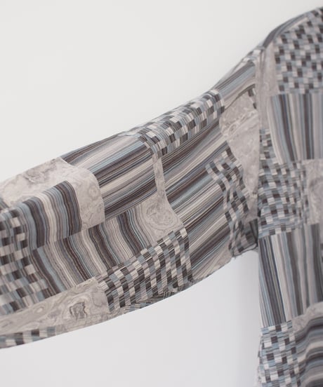 tiled pattern light shirt