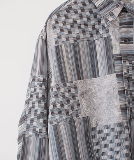 tiled pattern light shirt