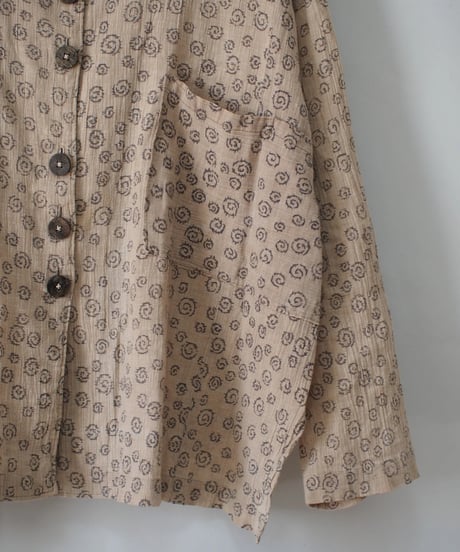 uzu beige shirt