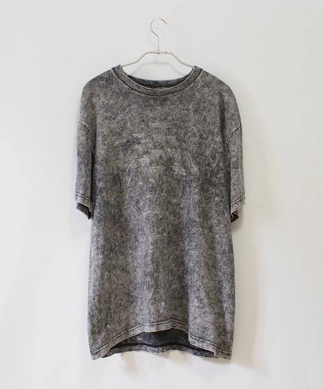 gray pirates T-shirt