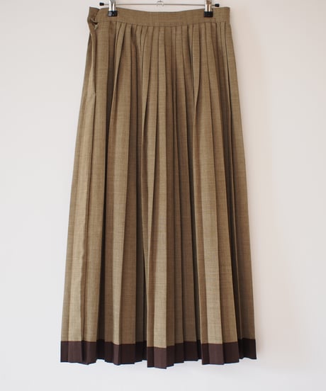 [France] pleats skirt