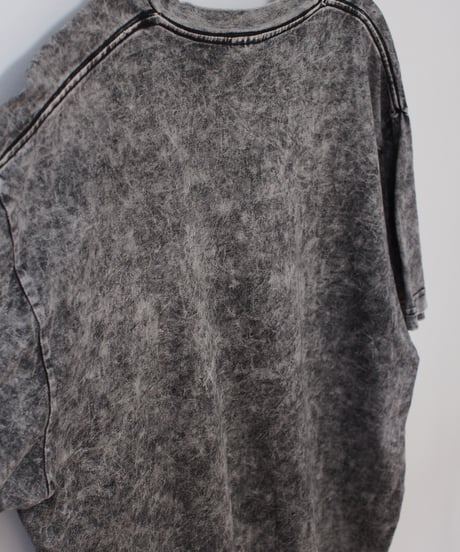 gray pirates T-shirt