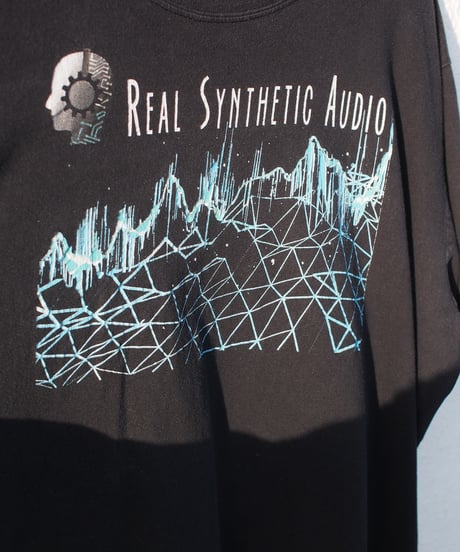 Real audio Tee