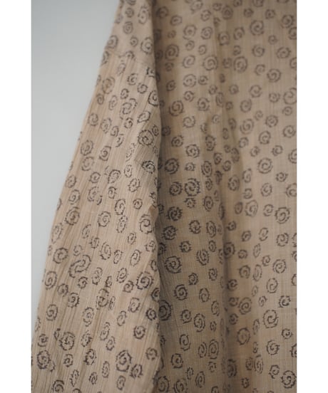 uzu beige shirt