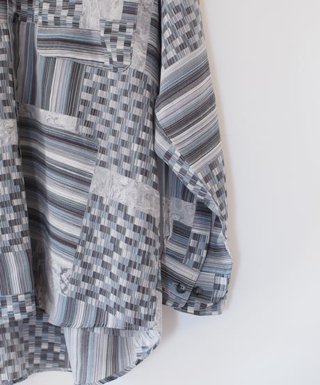 tiled pattern light shirt