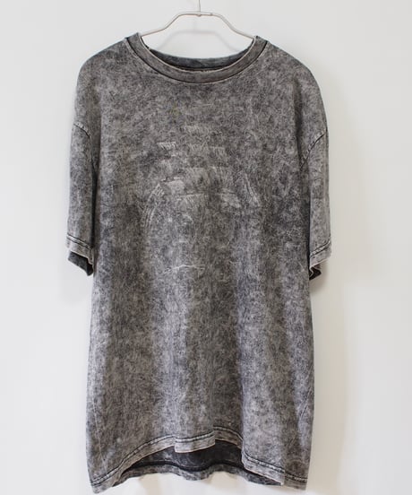 gray pirates T-shirt