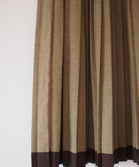 [France] pleats skirt